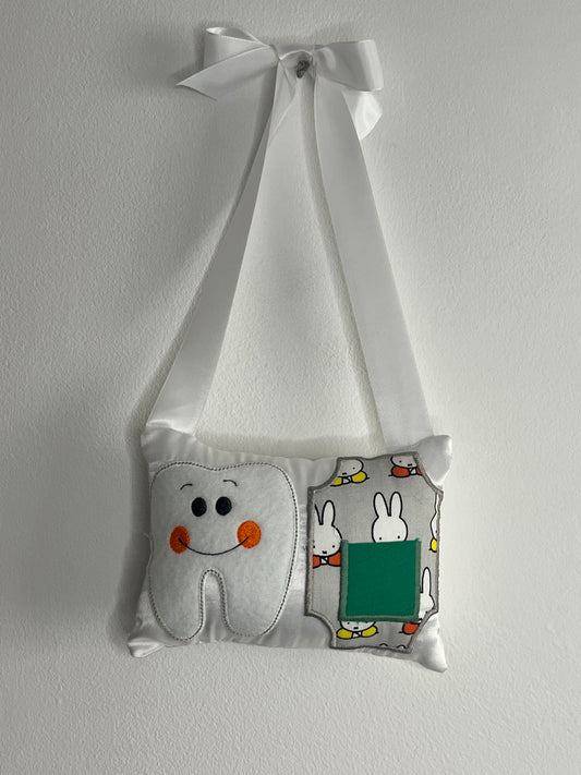 Tooth Fairy Cushion - White - White satin - tooth - Miffy - Green pocket