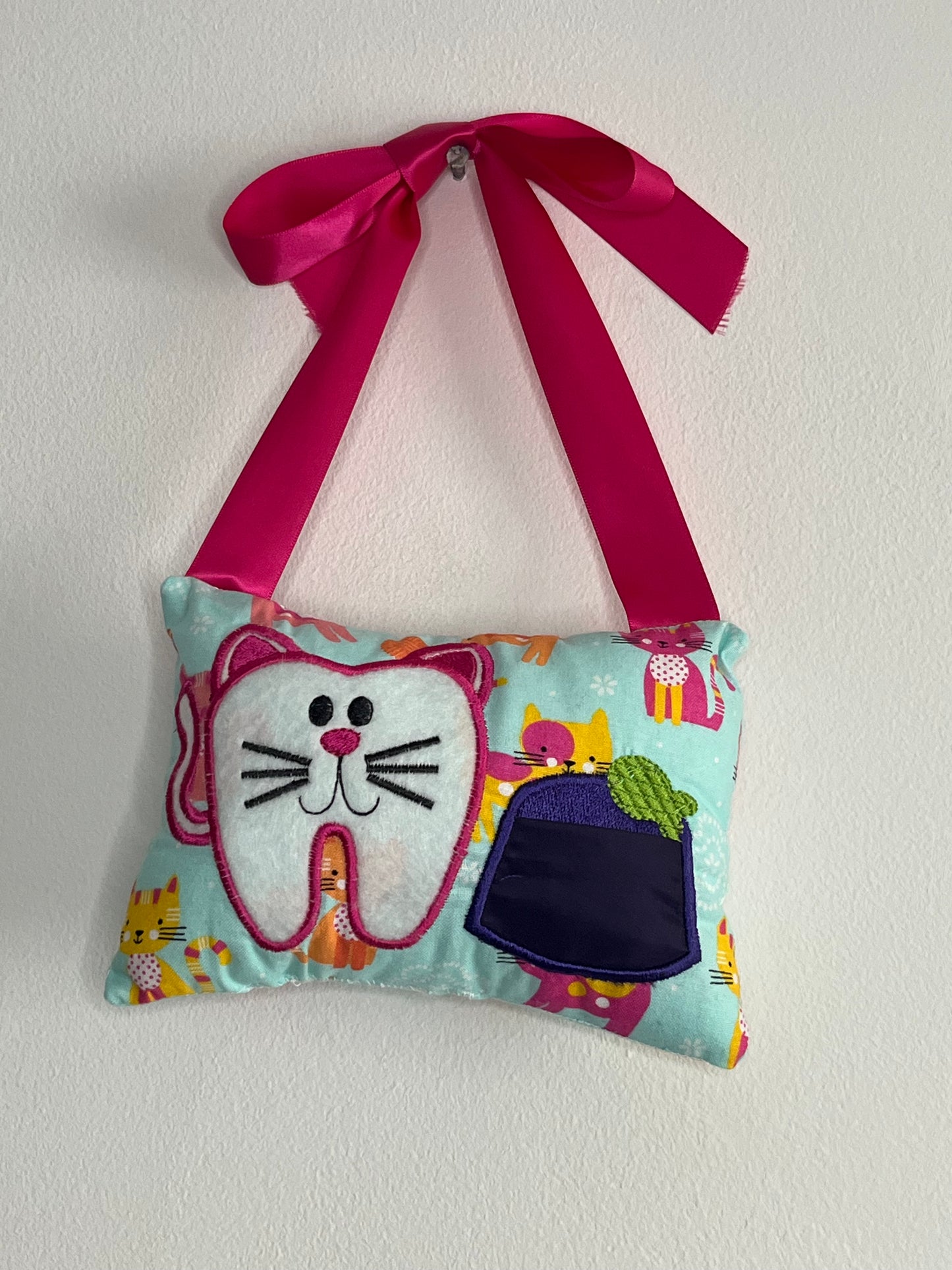 Tooth Fairy Cushion - Dk Pink - Cats - Tooth - Purple Pocket